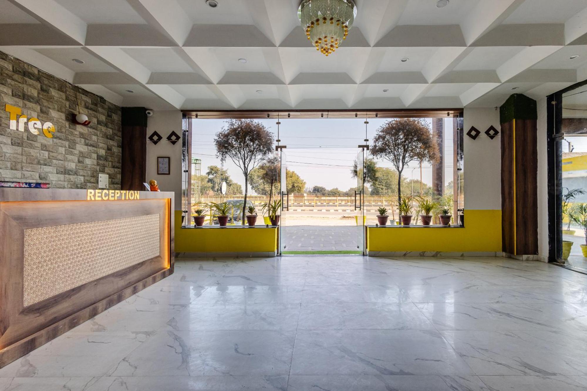 Lime Tree Hotel And Banquet Vrindāvan מראה חיצוני תמונה