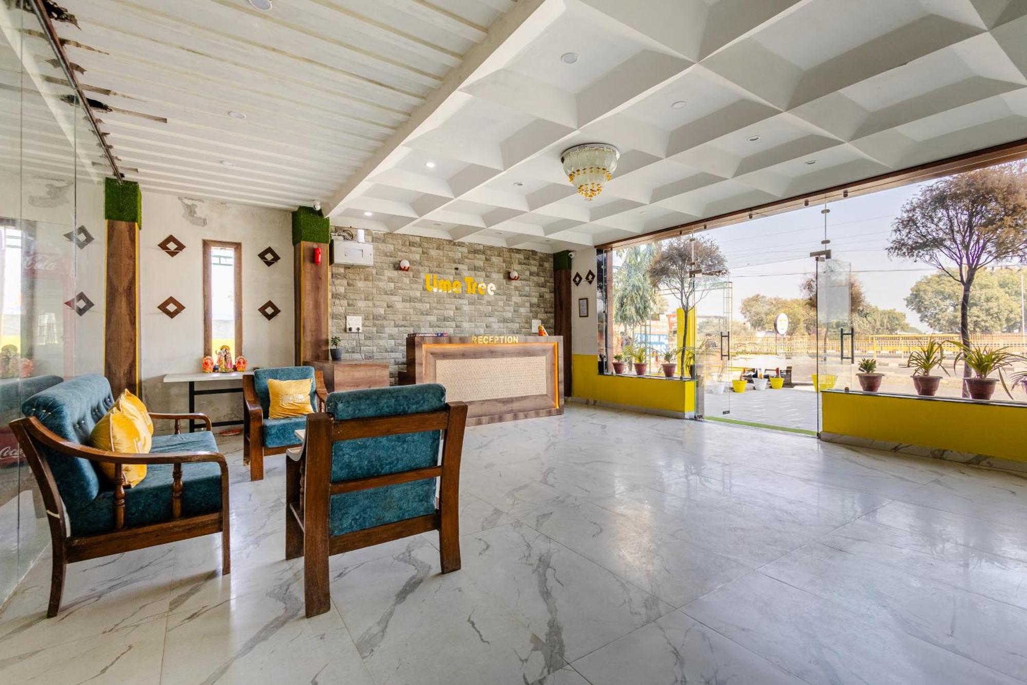 Lime Tree Hotel And Banquet Vrindāvan מראה חיצוני תמונה