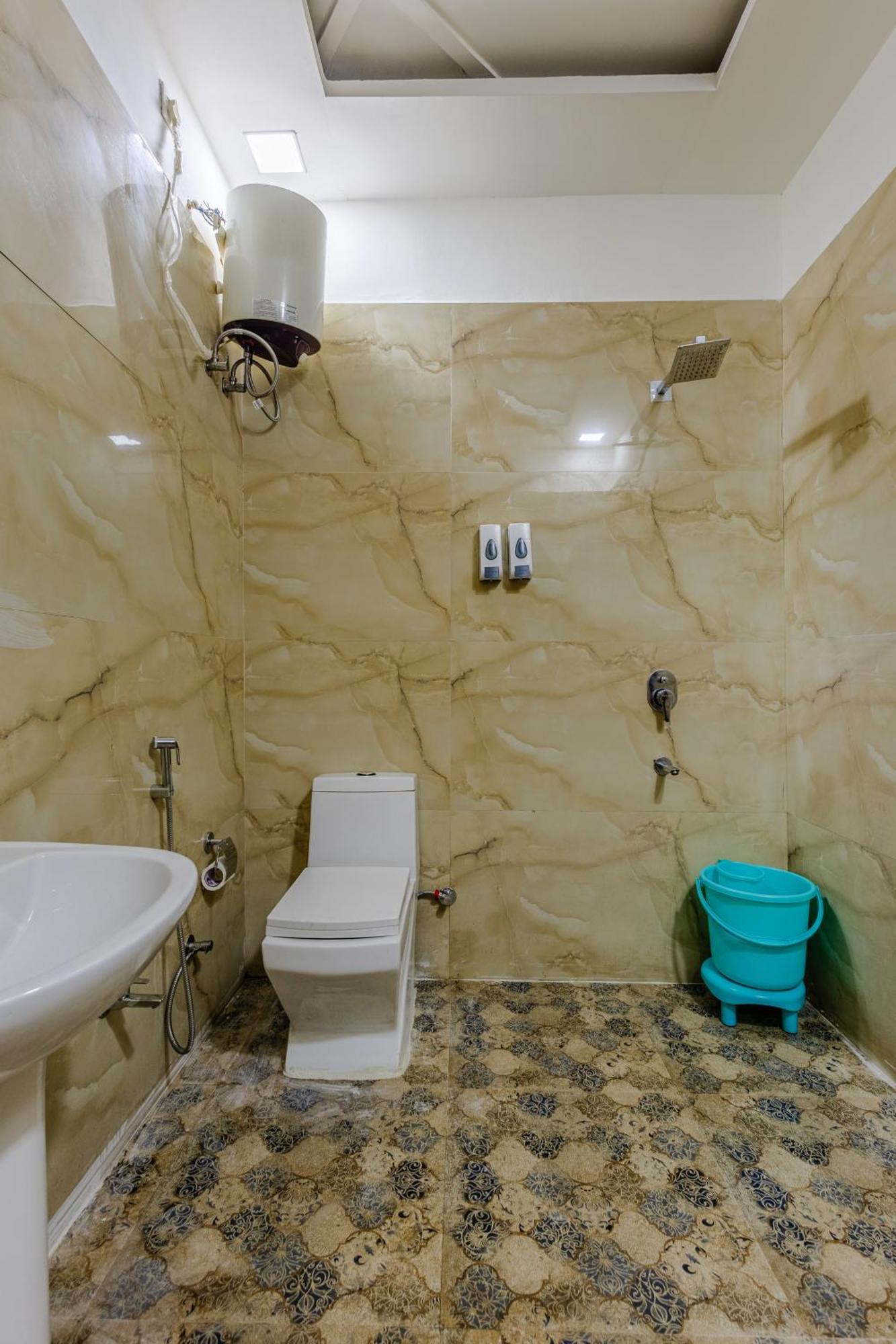 Lime Tree Hotel And Banquet Vrindāvan מראה חיצוני תמונה