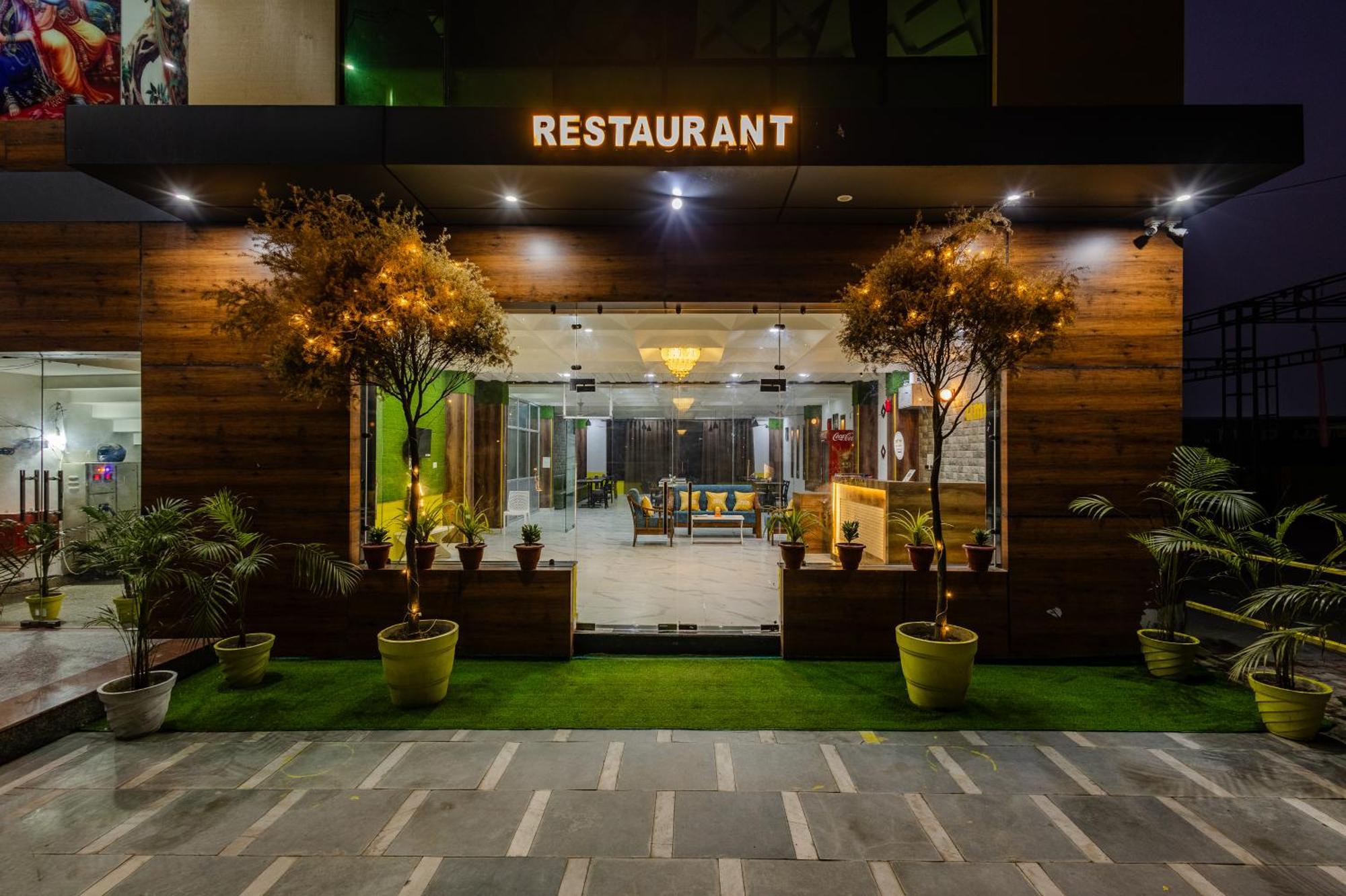 Lime Tree Hotel And Banquet Vrindāvan מראה חיצוני תמונה