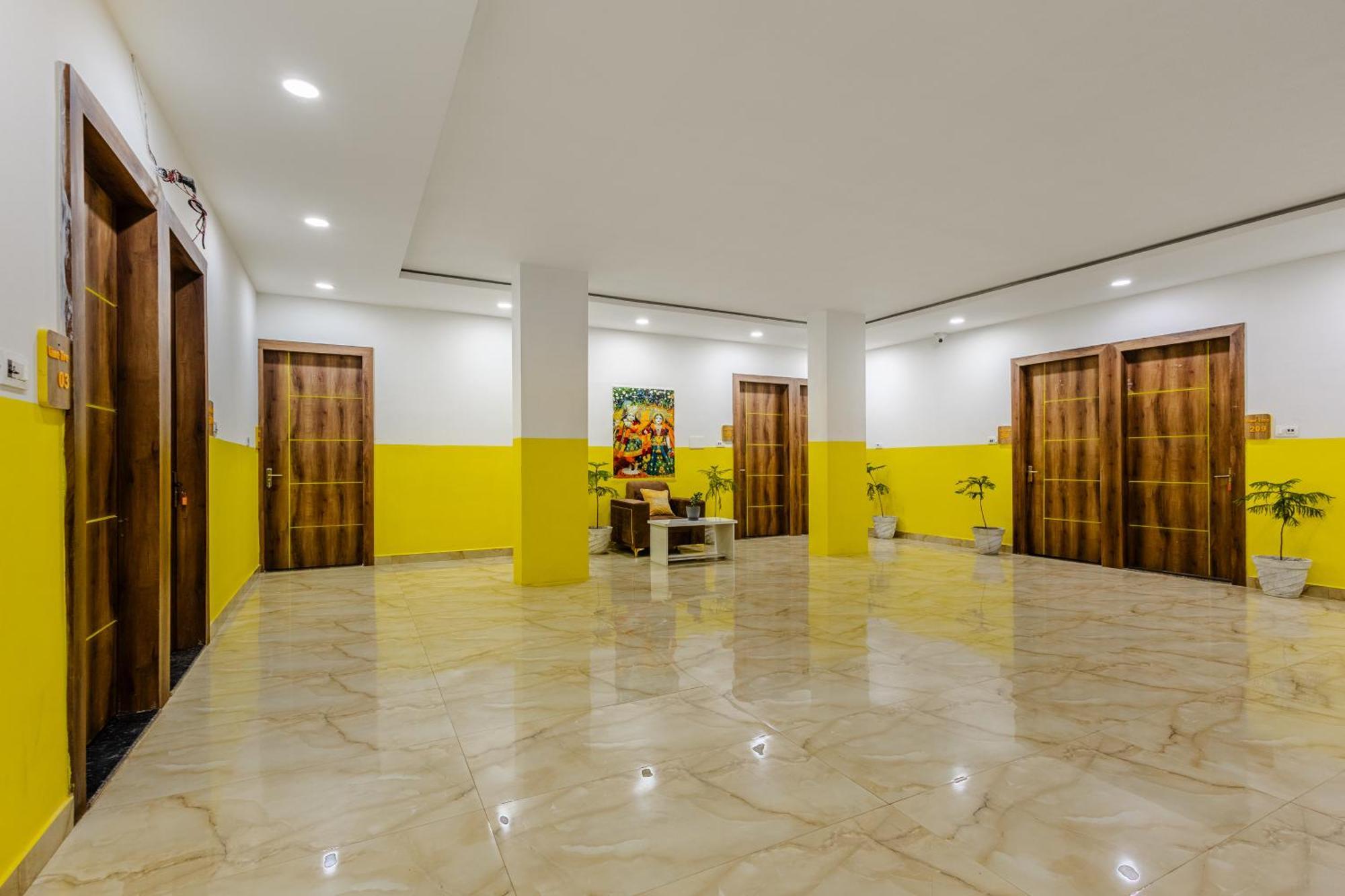 Lime Tree Hotel And Banquet Vrindāvan מראה חיצוני תמונה