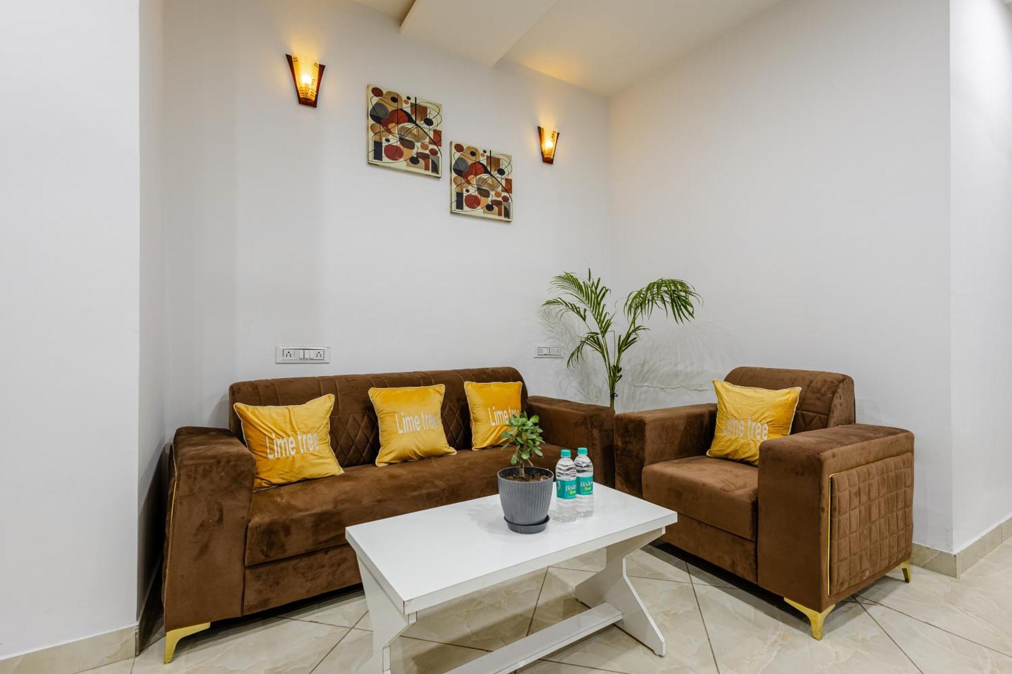 Lime Tree Hotel And Banquet Vrindāvan מראה חיצוני תמונה