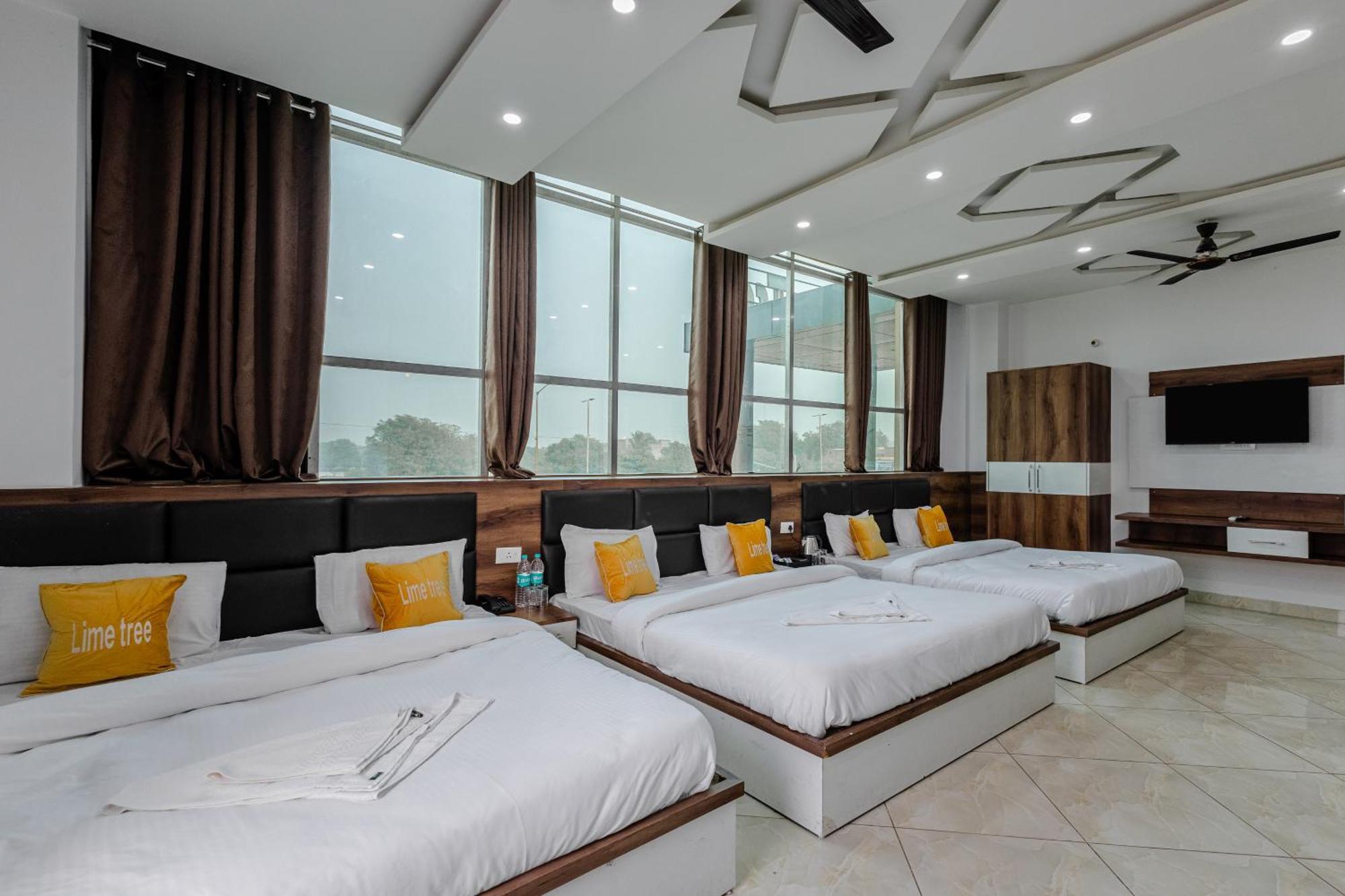 Lime Tree Hotel And Banquet Vrindāvan מראה חיצוני תמונה