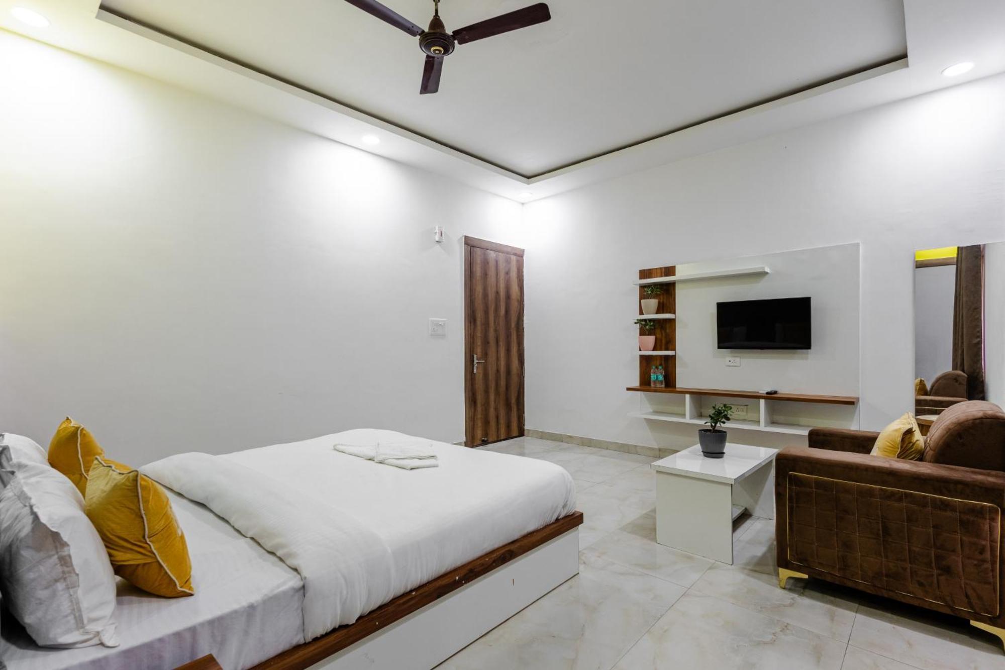 Lime Tree Hotel And Banquet Vrindāvan מראה חיצוני תמונה